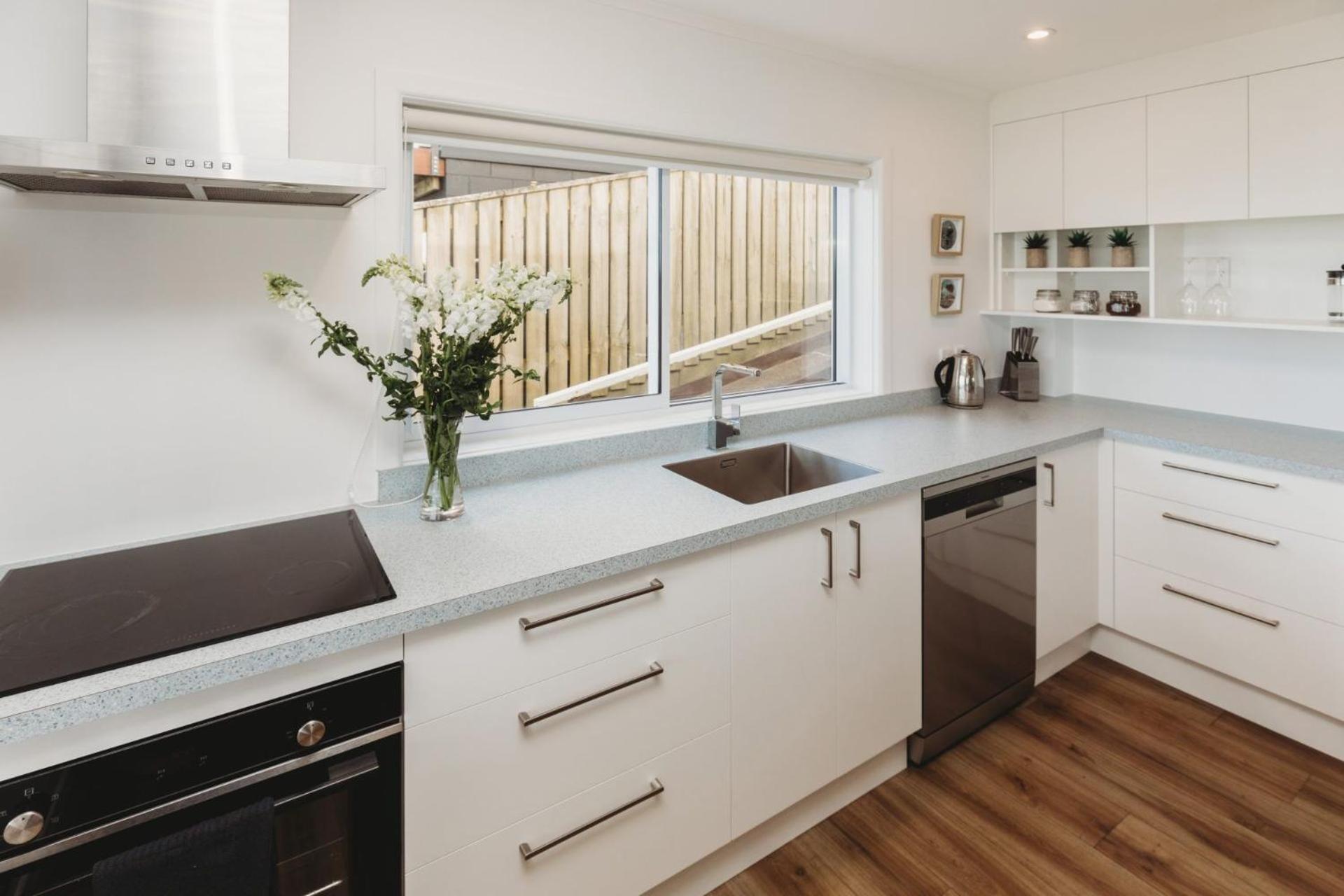 Wow On Wanaka Bay Apartment New Plymouth Exterior foto