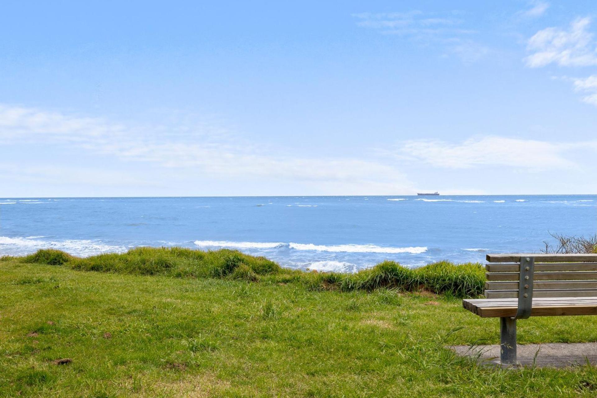 Wow On Wanaka Bay Apartment New Plymouth Exterior foto