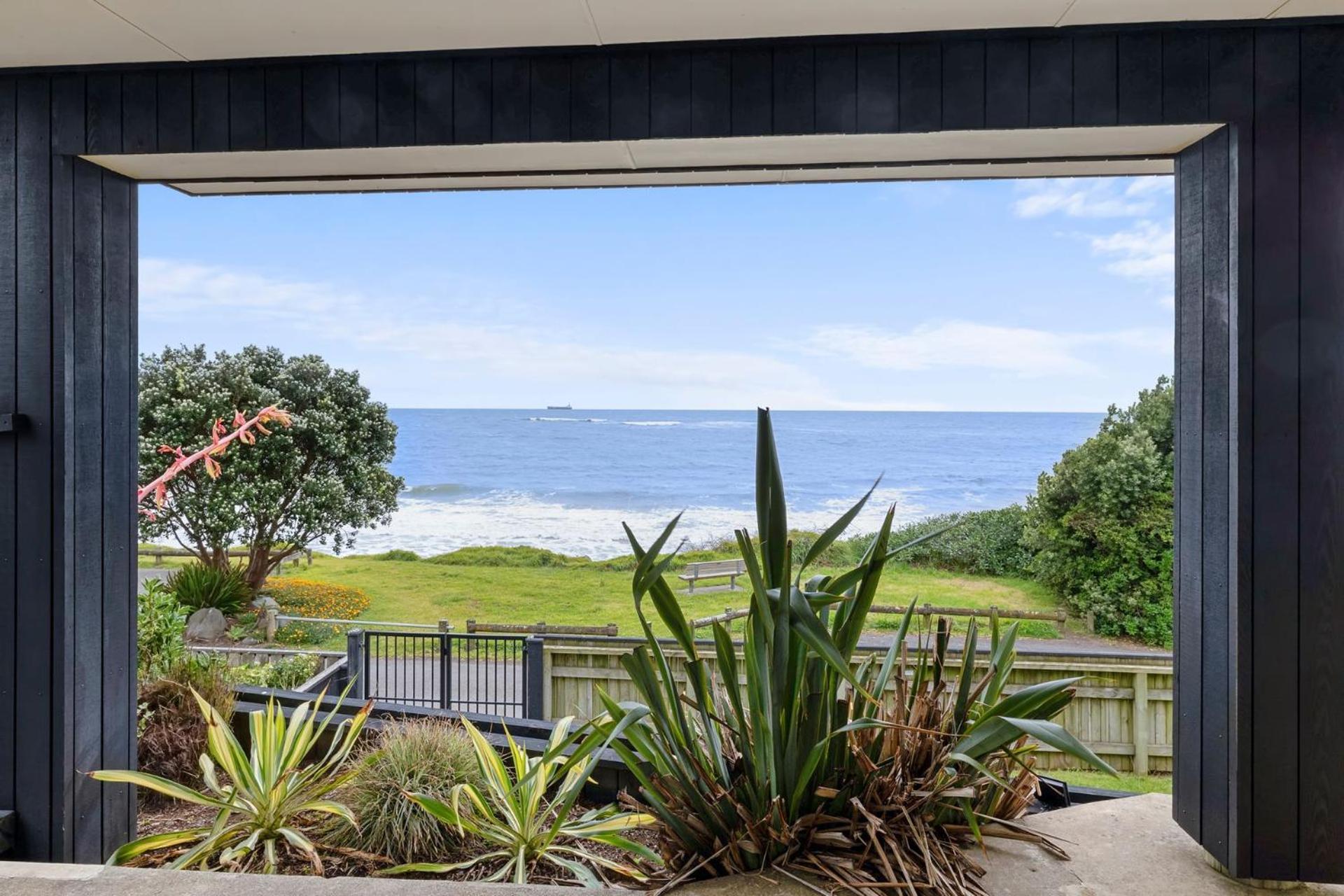 Wow On Wanaka Bay Apartment New Plymouth Exterior foto