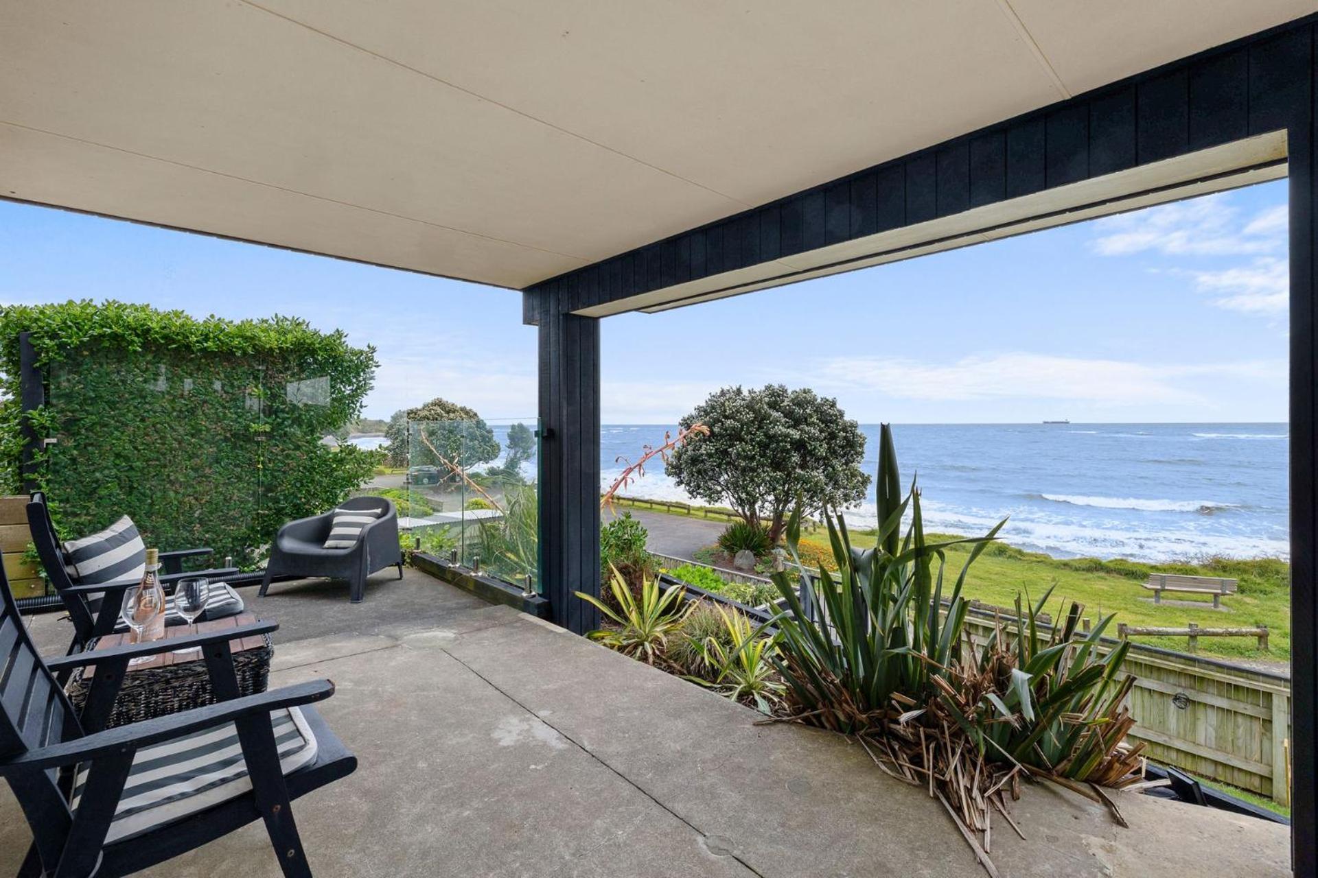Wow On Wanaka Bay Apartment New Plymouth Exterior foto